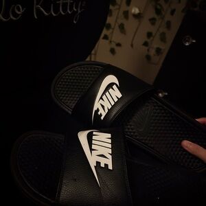 NIKE SLIDES FOR SALE!!
